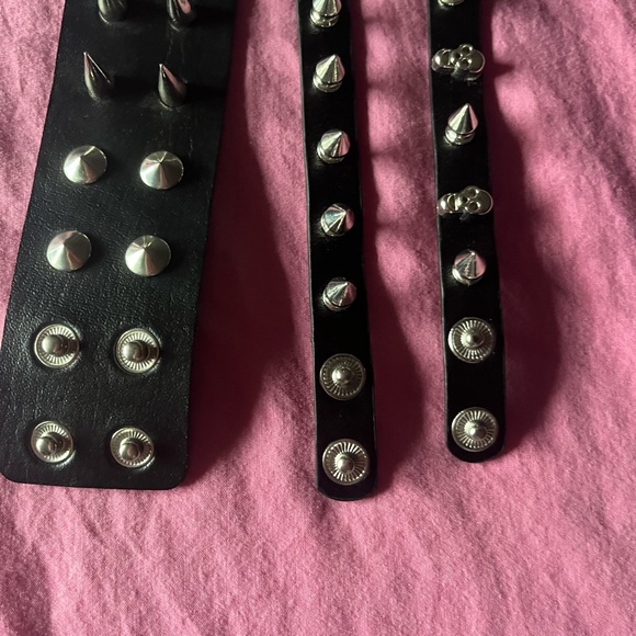 Spike bracelets 3pc - Picture 2 of 3